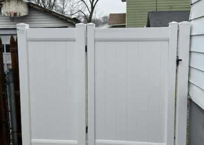 Vinyl fence by Fence Imperial, showcasing a sleek and modern design with low-maintenance features for a contemporary look.