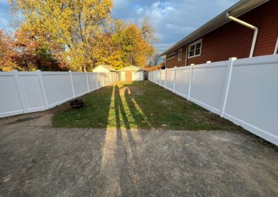 Vinyl fence by Fence Imperial, showcasing a sleek and modern design with low-maintenance features for a contemporary look.