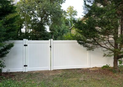 Vinyl fence by Fence Imperial, showcasing a sleek and modern design with low-maintenance features for a contemporary look.