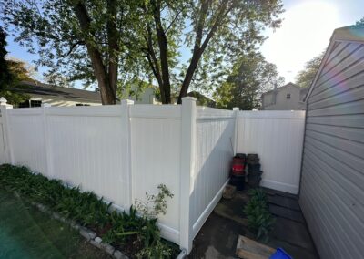 Vinyl fence by Fence Imperial, showcasing a sleek and modern design with low-maintenance features for a contemporary look.